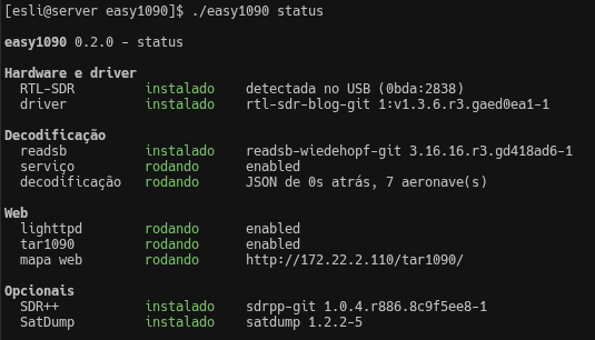 Saída do comando easy1090 status, listando hardware e driver, decodificação com 7 aeronaves, os serviços web e os componentes opcionais, cada um com estado e versão